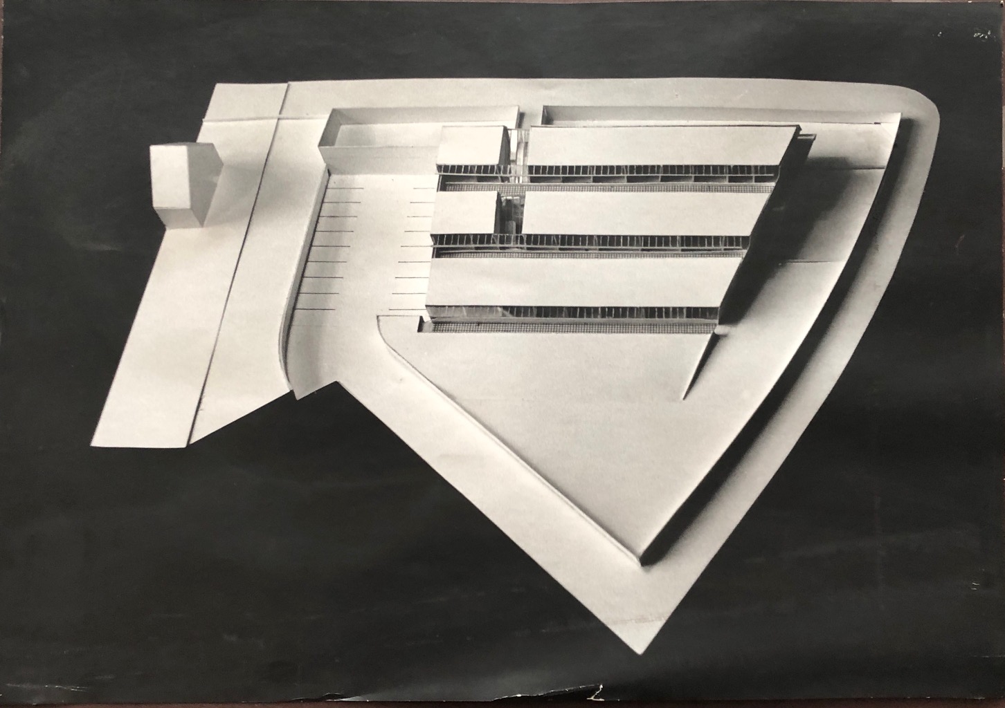 FEHLING, Original-Ausstellungsmaterial zu einem Wissenschaftsbau im Stil der Nac